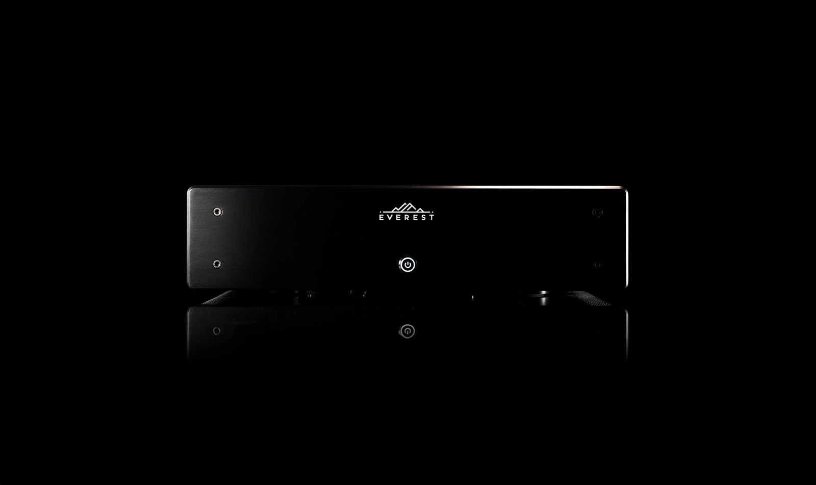 Everest Music Server — front panel